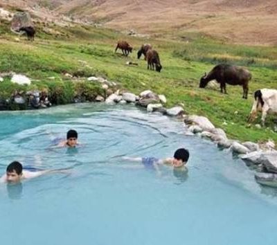 آبگرم-قلعه_کندی-و-مجموعه-چشمه_های-یل_سویی-–-قلعه_کندی-–-کلیبر