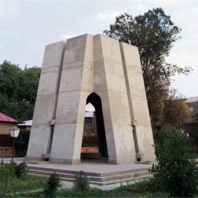 آرامگاه-اوحدی-مراغه_ای-–-مراغه