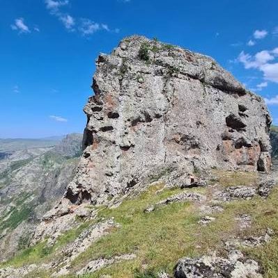 اوغلان-قلعه_سی-–-منطقه-دومولو-–-انگوت