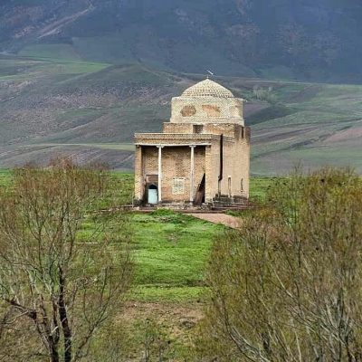 بقعه-شیخ-اسحاق-–-روستای-خانقاه-–-سراب