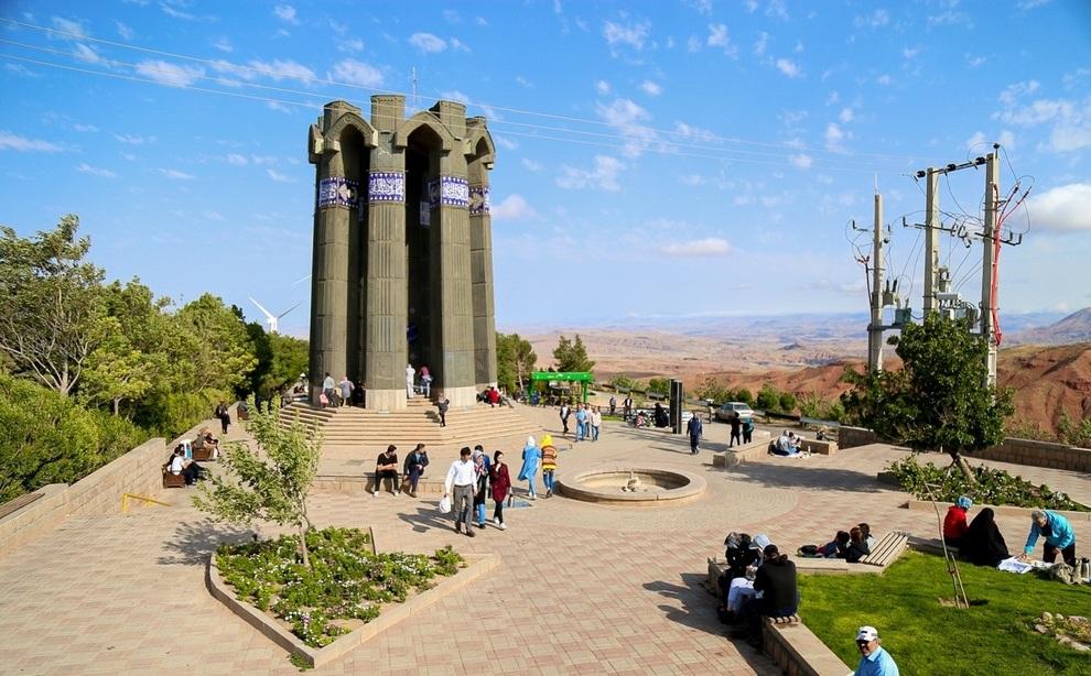 تفرجگاه-کوهستانی-عینالی-—-تبریز
