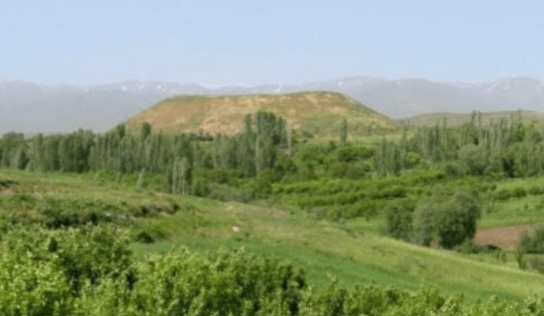 تپه-باستانی-بروانان-–-روستای-صومعه-علیا-–-ترکمانچای