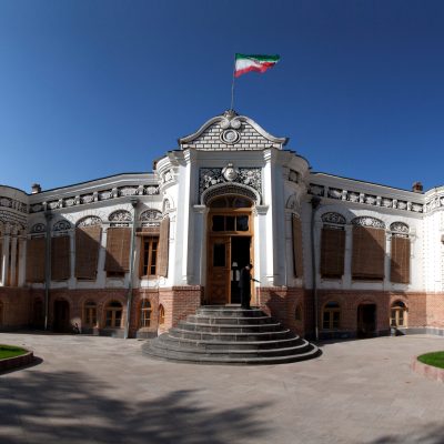 ساختمان-قدیمی-شهرداری-–-خوی