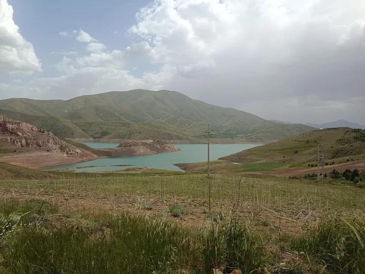 سد-و-دریاچه-ینگجه-آذرشهر