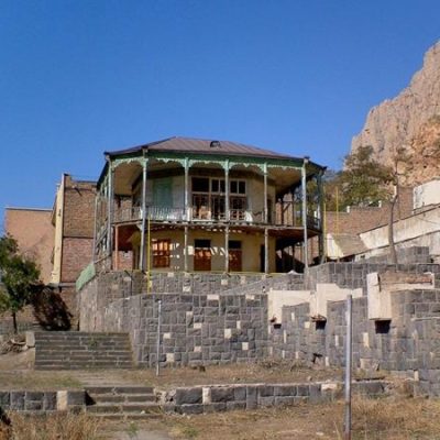 عمارت-کلاه_فرنگی-ماکو-–-ماکو