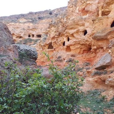 غارهای-تاریخی-بینه_-لر-–-روستای-بینه_-لر-–-مشگین_-شهر