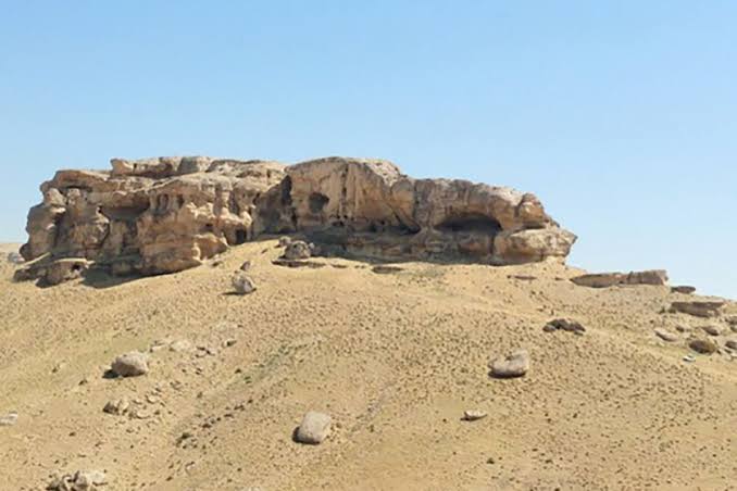 قلعه-ساری-قورخان-–-تکاب