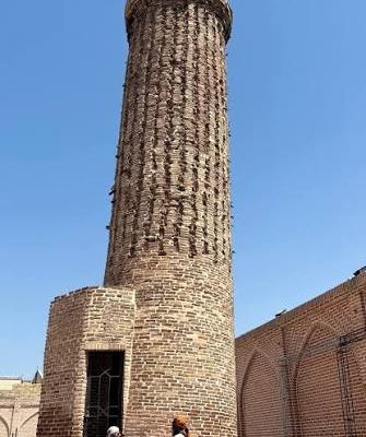 محوطه-باستانی-بایزید-–-حوالی-روستای-بایزید-–-چاراویماق