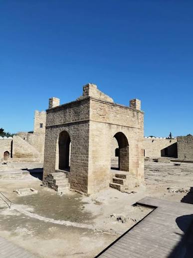 محوطه-تاریخی-چشمان-—-بستان_آباد