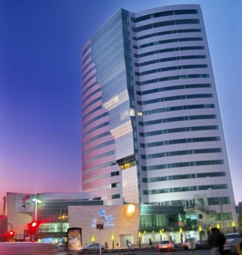 مرکز-خرید-برج-بلور-—-تبریز