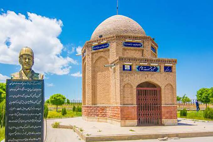 مزار-خسته-قاسم-تیکمه_داش-—-بستان_آباد