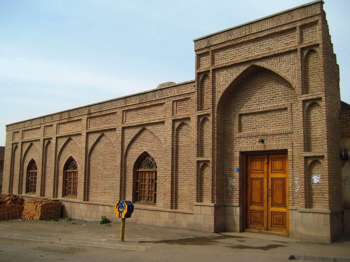 مسجد-تاریخی-ابواسحاق-—-اهر-1