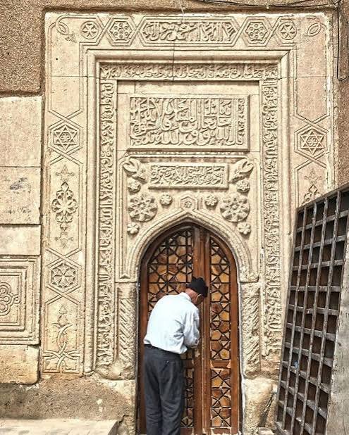 مسجد-سنگی-اسنق-–-روستای-اسنق-–-سراب