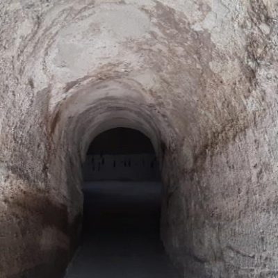 معبد-و-مسجد-تاریخی-قدمگاه-بادامیار-2