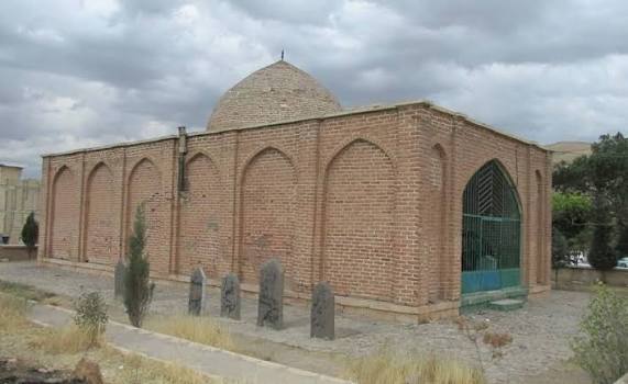 مقبره-بداق-سلطان-–-مهاباد
