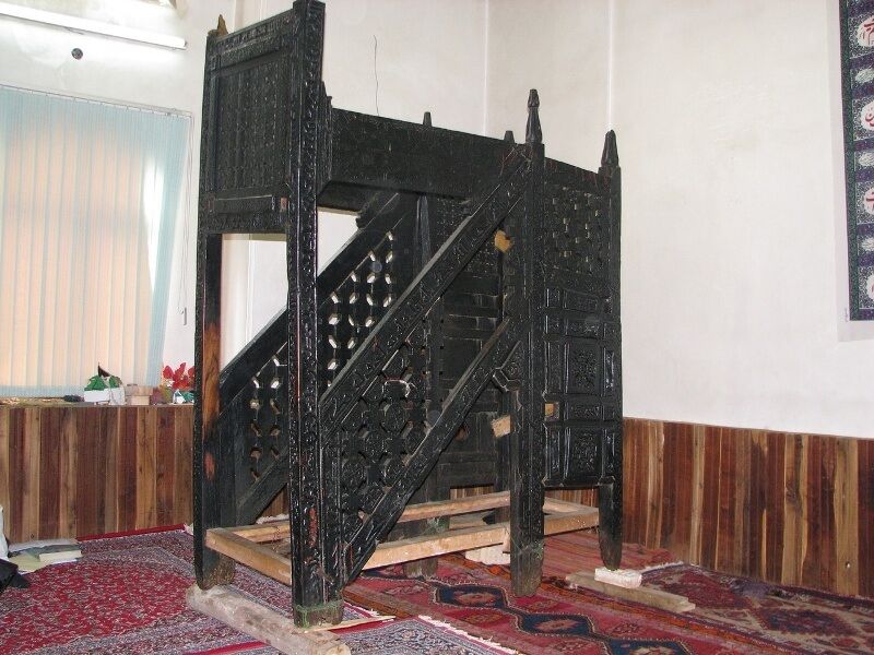 منبر-تاریخی-مشکول-–-روستای-پیرتقی-مشکول-–-کوثر