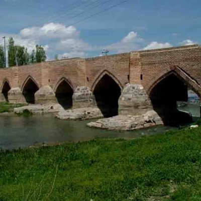 پل-قرمزی-کورپی-پل-قرمز-–-نیر