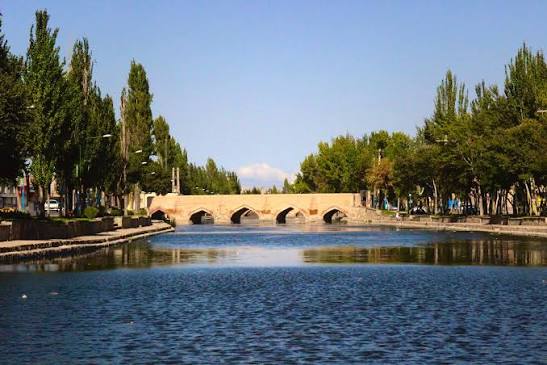 پل-پنج_-چشمه-–-اردبیل