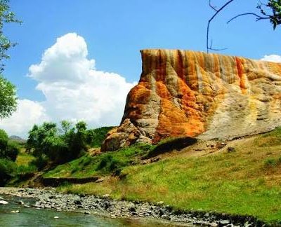 چشمه-کانی-گراوان-–-منطقه-گراوان-–-سردشت