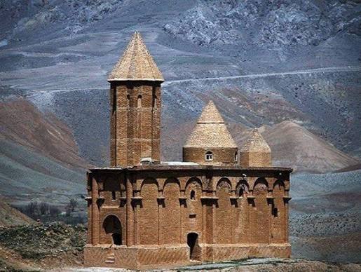 کلیسای-هوهانس-مقدس-–-روستای-سهرل-–-شبستر-1