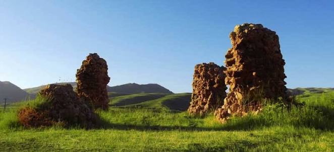 کلیسای-چهارطاق-–-روستای-چهارطاق-–-تکاب