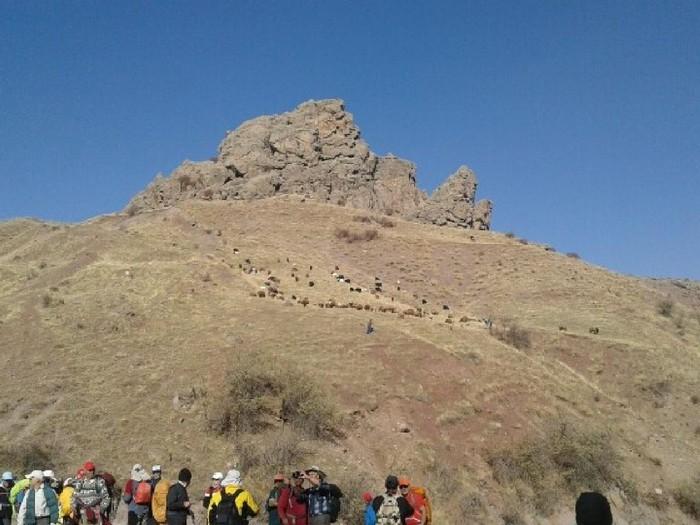 کوه-حیدربابا-—-بستان‌آباد