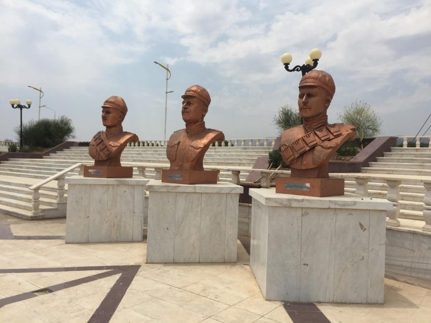یادمان-شهدای-شهریور-۱۳۲۰-جلفا