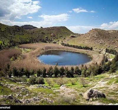 آتشکده-تخت-رستم-–-روستای-قجر-تخت-رستم-–-شهریار