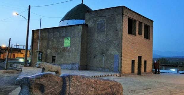 آرامگاه-منسوب-به-کاوه-آهنگر-–-روستای-مشهد-کاوه-–-چادگان