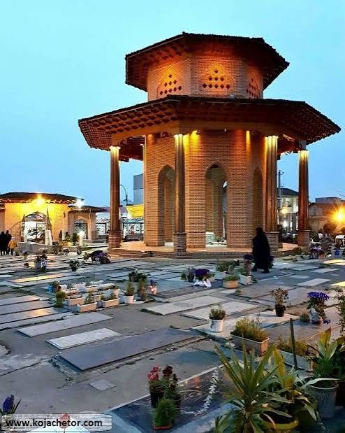 آرامگاه-میرزا-کوچک‌خان-جنگلی-–-محله-سلیمان‌داراب-–-رشت