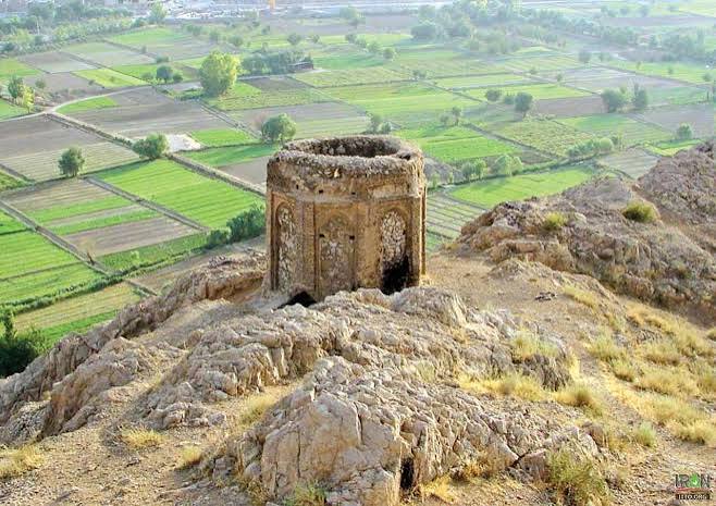 استودان-پوزه-مشهد-–-محدوده-جنوب‌شرقی-زرقان