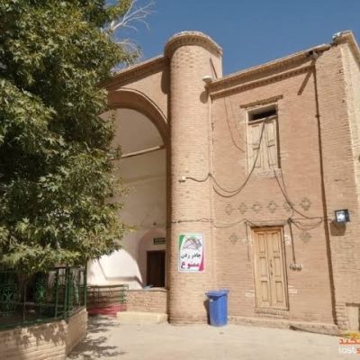 امامزاده-شاه-میرحمزه-–-روستای-بزم-–-شهرستان-بوانات-–-استان-فارس