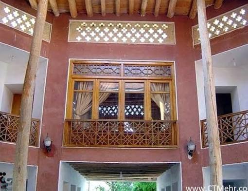 باغ-تالار-و-عمارت-کوشک-نیاسر-–-کاشان