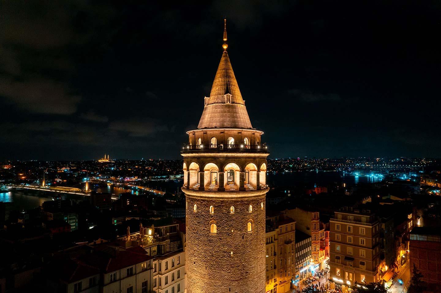 برج-گالاتا-–-گالاتا-کولسی-–-Galata-Kulesi-–-Galata-Tower-–-بی‌اوغلو،-استانبول،-ترکیه-2
