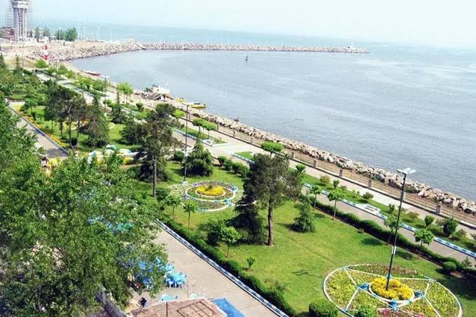 بلوار-ساحلی-بندر-انزلی