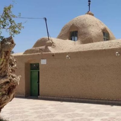بنای-تاریخی-گنبدی-–-مروست1