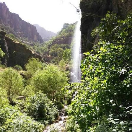 تنگ-بیشه-و-آبشار-آن-–-شهرستان-کوه‌چنار