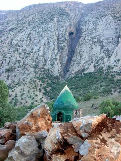 تنگه-باستانی-لارت-–-شهرستان-بدره