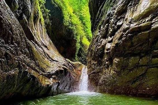 تنگه-بهشت-–-عباس‌آباد
