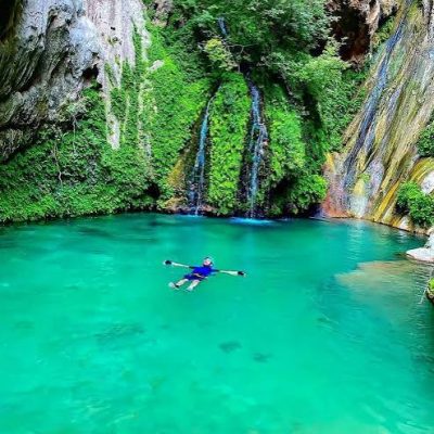 تنگه-رغز-و-آبشارهای-آن-–-داراب