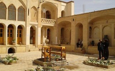 خانه-تاریخی-افتخارالاسلام-دربندی-–-آران-و-بیدگل