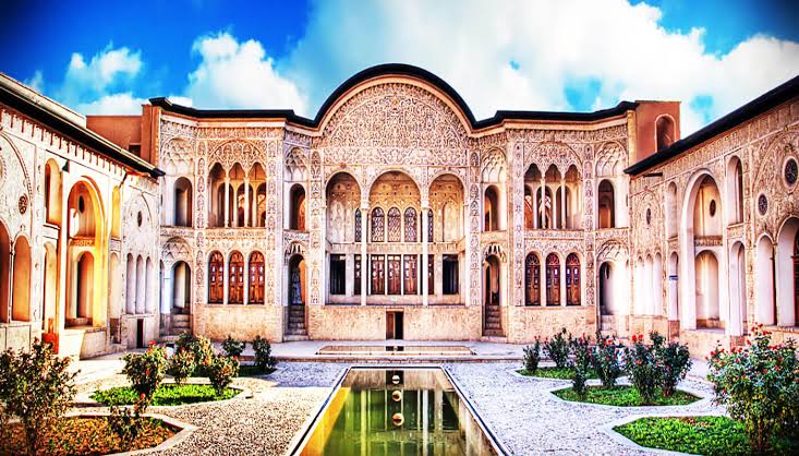 خانه-تاریخی-بروجردی‌ها-–-کاشان