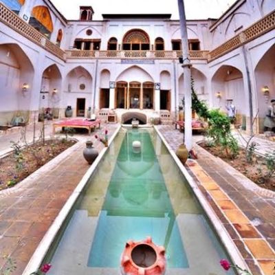 خانه-تاریخی-تاج-–-کاشان