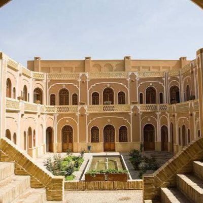 خانه-لاری‌ها-–-یزد