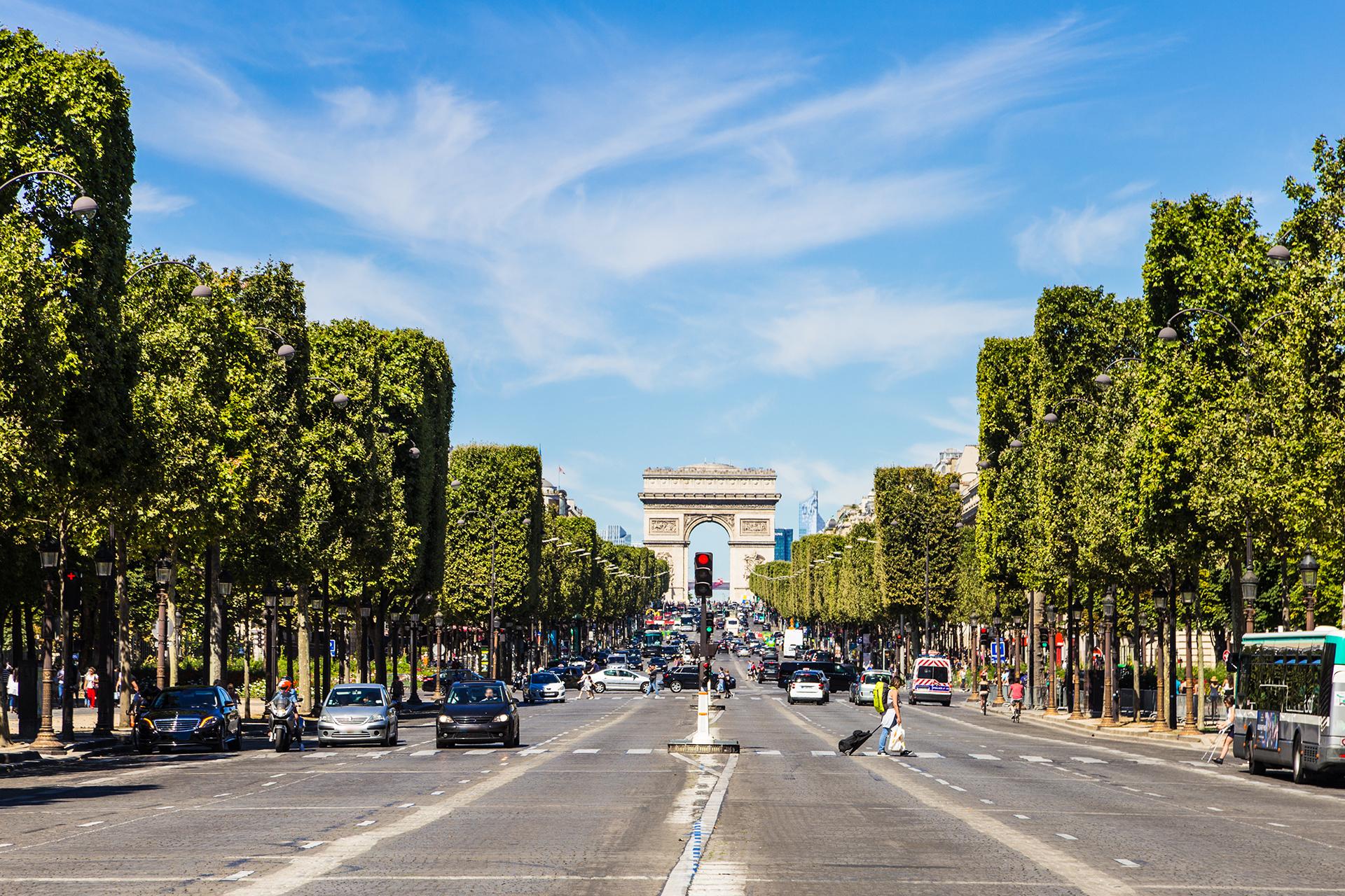 خیابان-شانزه‌لیزه-–-Avenue-des-Champs-Elysees-–-Champs-Elysees-Avenue-–-پاریس-–-Ile-de-France