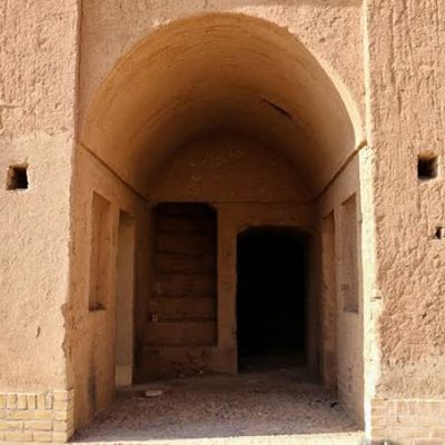دخمه-تاریخی-اله‌آباد-–-زارچ