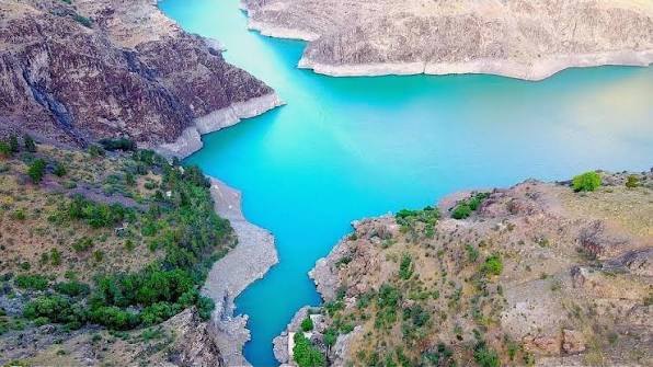 دریاچه-سد-امیرکبیر-–-کرج