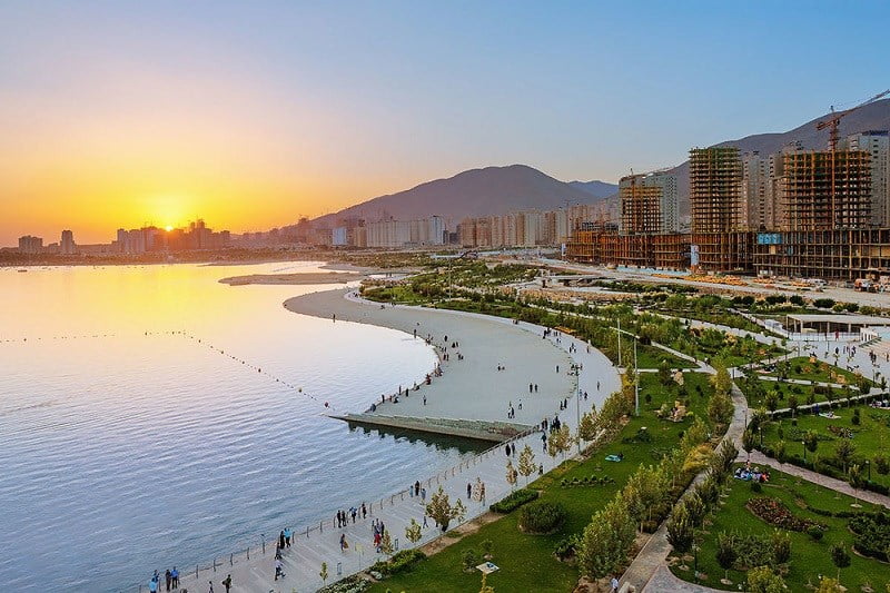 دریاچه-چیتگر-–-تهران