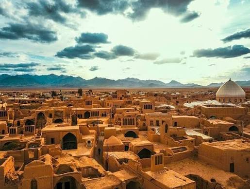 راهنمای-جامع-سفر-به-مروست-یزد؛-سرزمین-قلعه‌های-تاریخی،-دشت‌های-کویری-و-فرهنگ-بومی