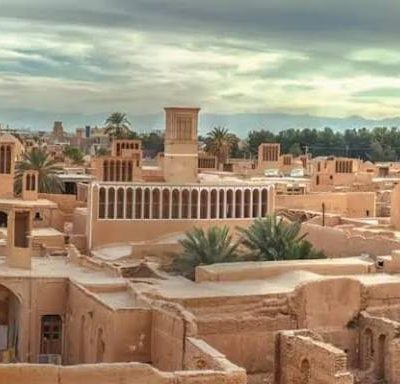 راهنمای-جامع-گردشگری-شهرستان-اردکان؛-جاذبه‌های-تاریخی،-کویرگردی-و-برنامه-سفر-یک‌روزه